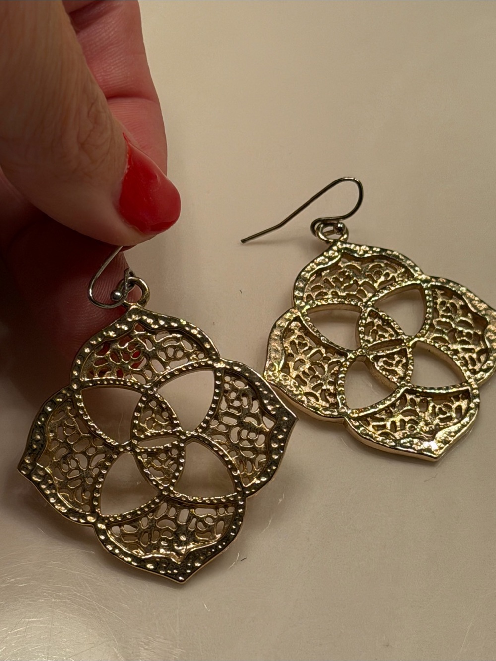 Kendra Scott Dawn Logo Gold Filigree Drop Dangle Earrings Retired